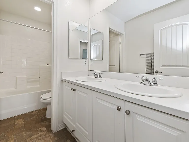 15634 Clove Pl — Photo 5