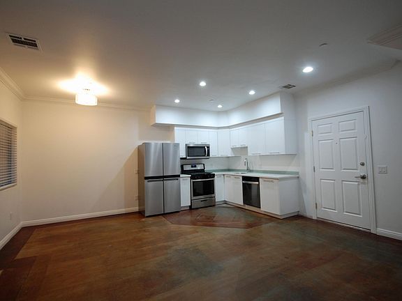 2nd image of 10833 Camarillo St APT 8