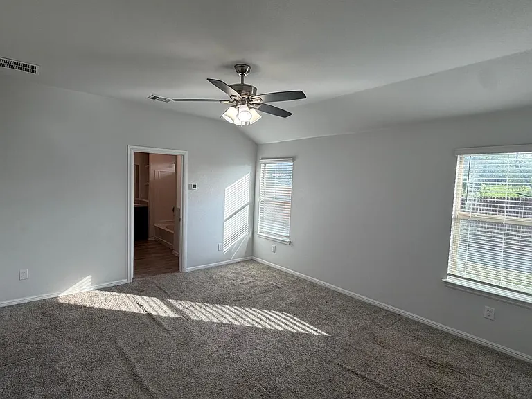 8213 Muddy Creek Dr — Photo 16