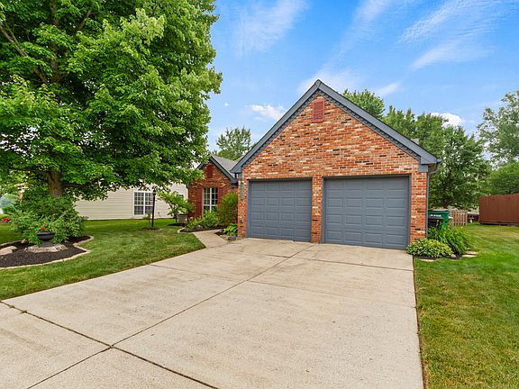 4th image of 7701 Jamestown Dr N