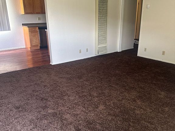 5th image of 9345 Cedar St #211