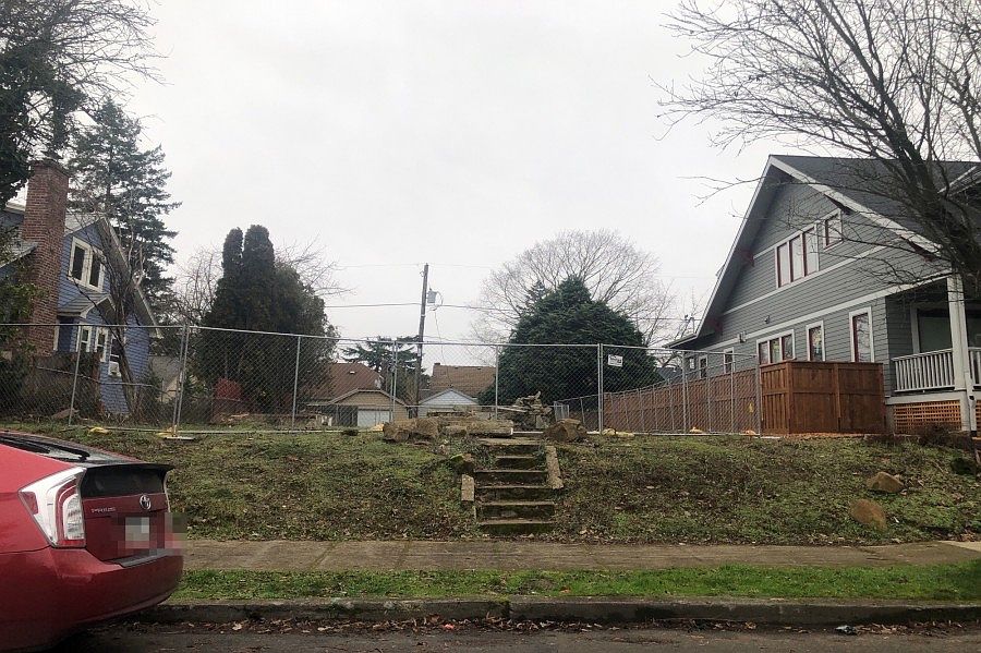 1st image of 6216 N Kerby Ave