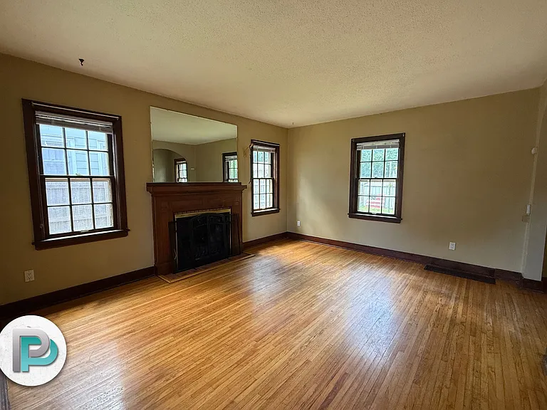 1312 S Massachusetts Ave — Photo 6