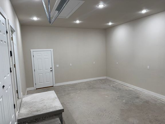 5th image of 411 Pendleton St