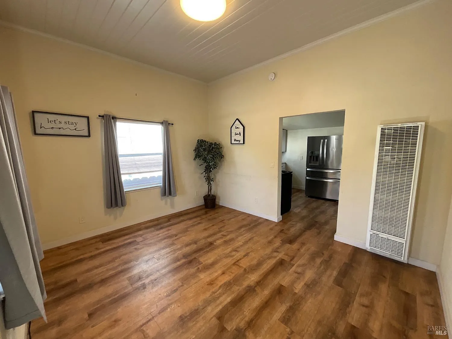 138 W 6th Street - Photo 6