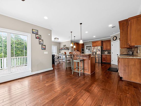 3rd image of 9027 Cimarron Ct