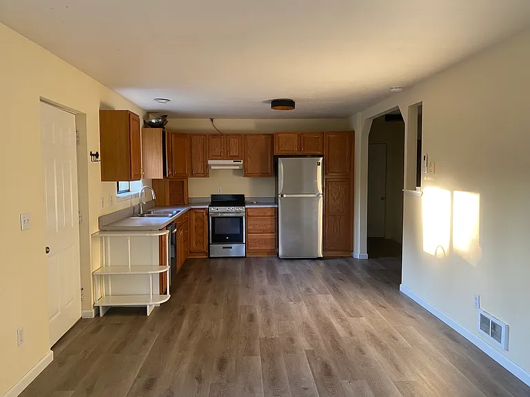 14606 Arrowood Ln SE — Photo 4