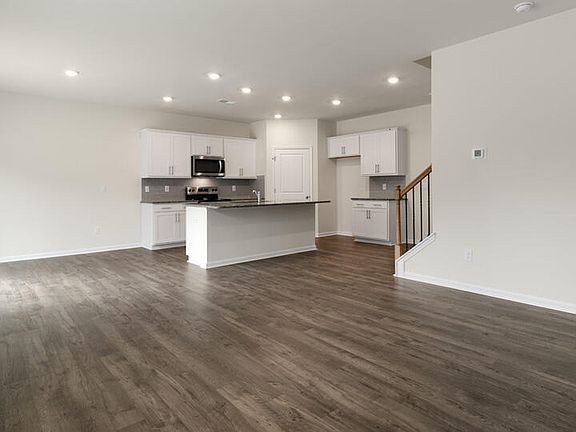 7th image of this home