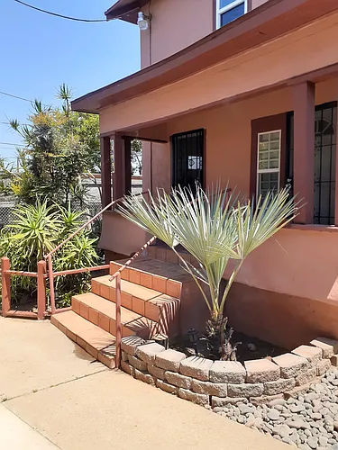 1956 Julian Ave Photo 1