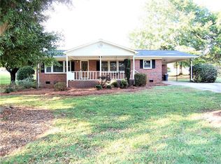 2103 Peninsula Ave, Shelby, NC 28150