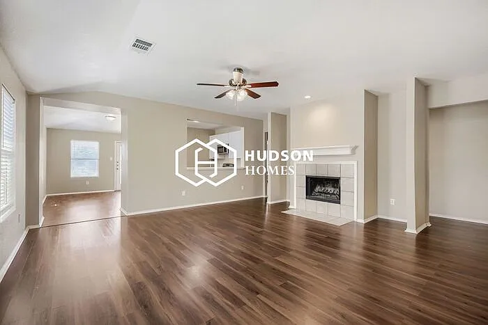 7406 Lake Front Trl — Photo 7