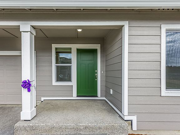 3rd image of 9111 Candytuft Ln SE
