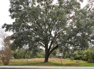 1016 Garraty Rd, Terrell Hills, TX 78209