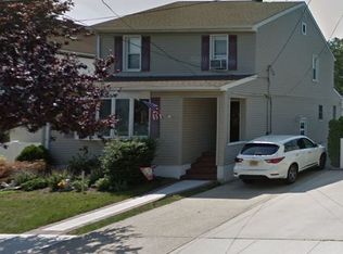 133 Bismark Ave, Valley Stream, NY 11581
