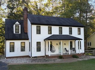 7949 Flag Tail Dr, Midlothian, VA 23112