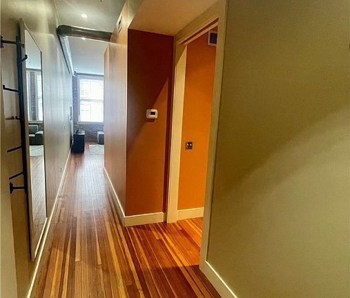 4th image of 122 W Broughton Street #202