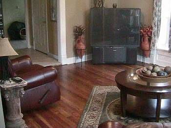 2nd image of 227 E Bell Ave