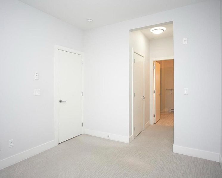 Surrey Apartment for rent - 2 Bedrooms — photo 11