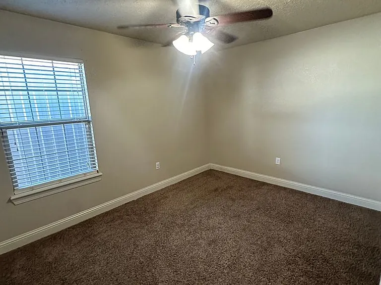 3724 Woodlark Rd — Photo 26