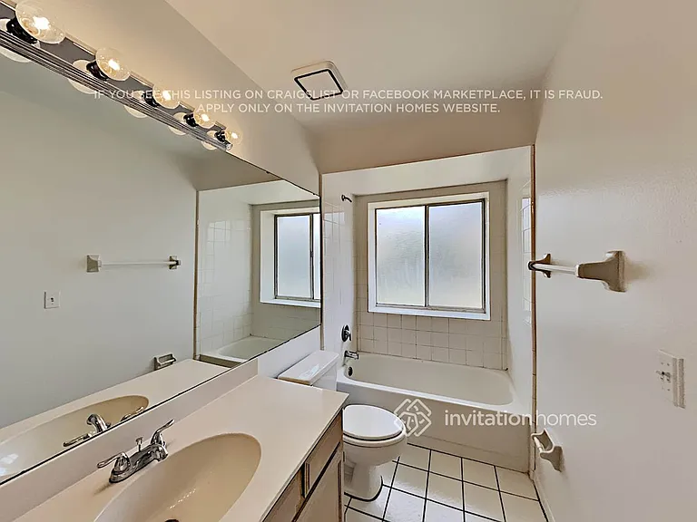 927 Silverton Loop — Photo 12