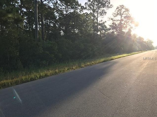 2nd image of La Rosa Ave