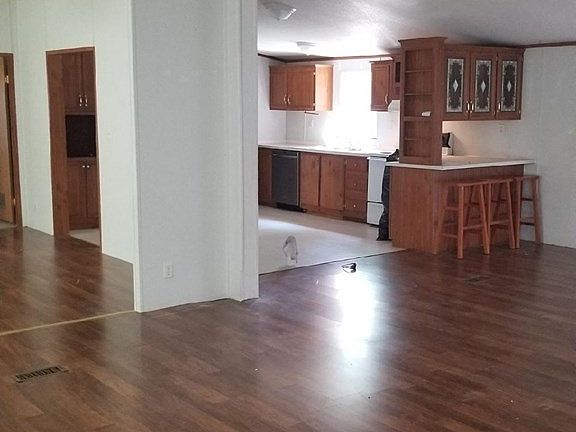 5th image of 115 Clements Cove Ln NE