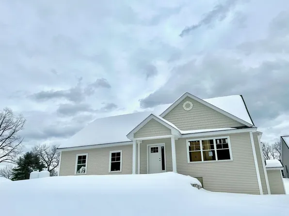 10 Juliana Avenue, Nashua, NH 03064