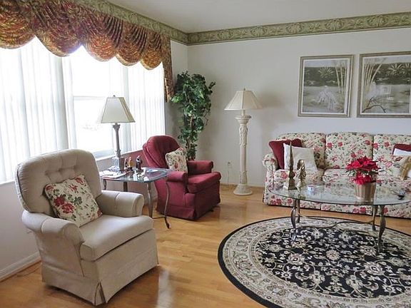 3rd image of 6436 Match Point St