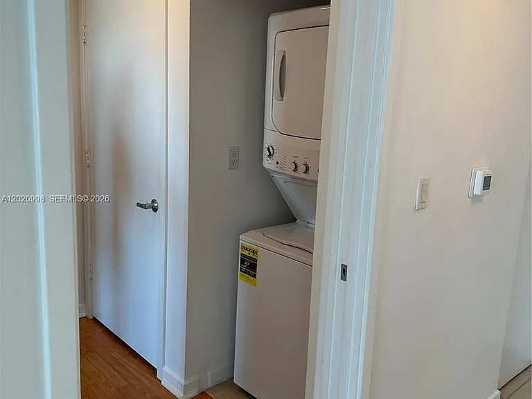 325 Biscayne Blvd #1516 — Photo 13