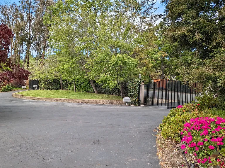 Front yard, entrance gate