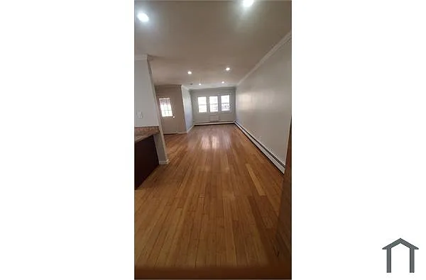 Building Photo - 470 Beach 22nd St #2