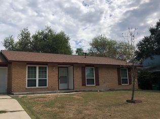 2114 Petersburg St, San Antonio, TX 78245