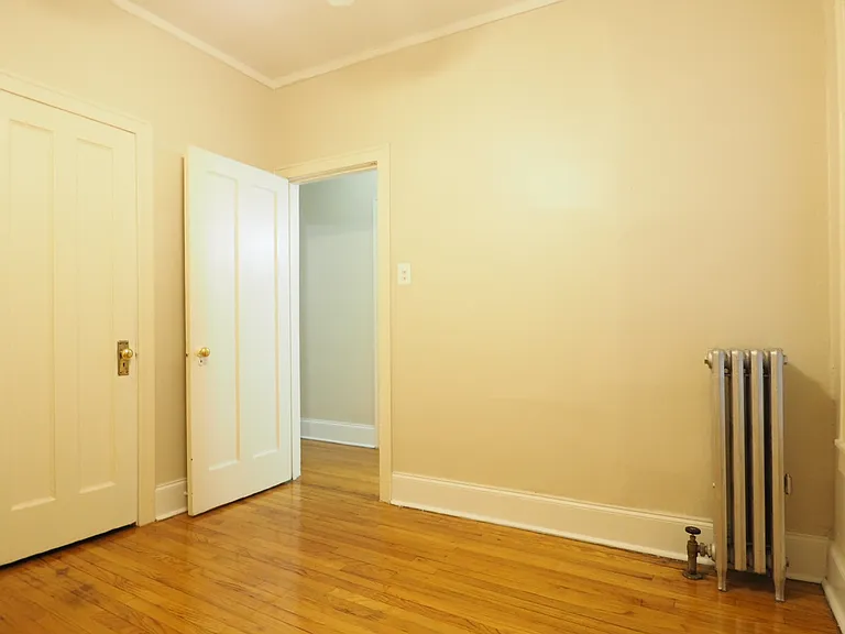 4937 N Whipple St #2E — Photo 12