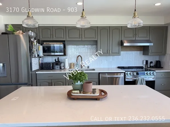 3170 Gladwin Rd #903, Abbotsford, BC V2T 5T1