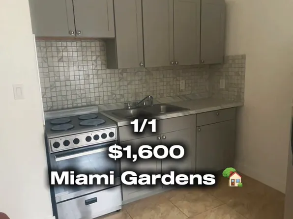 3801 NW 165th St #2, Opa Locka, FL 33054