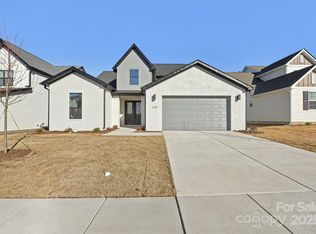 148 Windy Dell Dr, Tega Cay, SC 29708