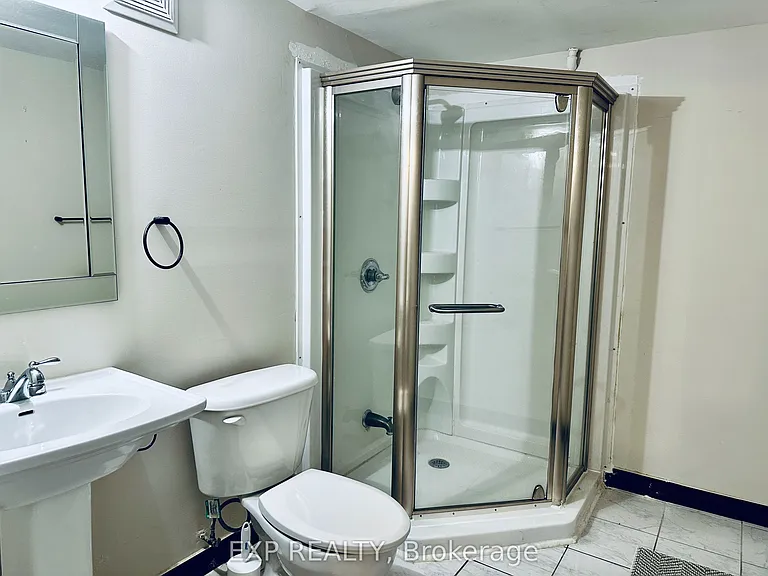 1374 Charles Dr #2B — Photo 19