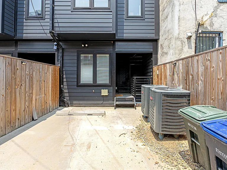 1219 Wylie St NE #2 — Photo 27