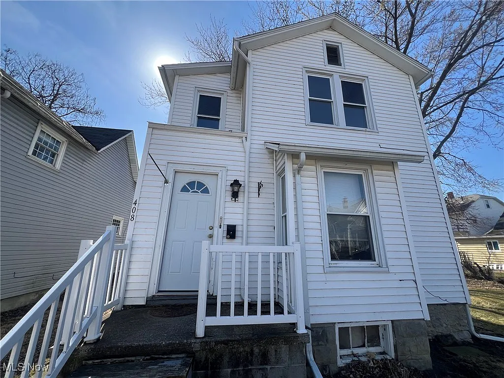 408 Hendry St photo 1