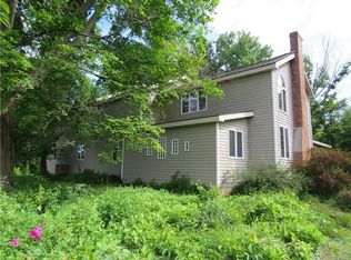 8068 Lewis Point Rd, Canastota, NY 13032