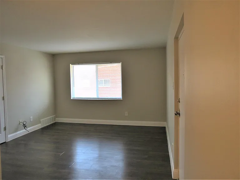 4318 Walker Ln — Photo 49