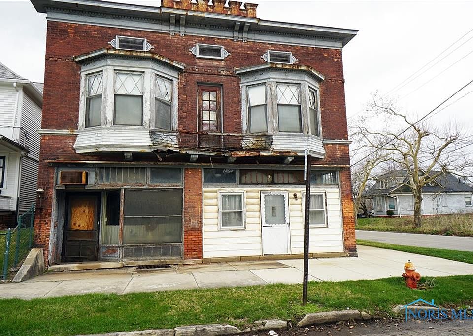 1st image of 1879 N Ontario St