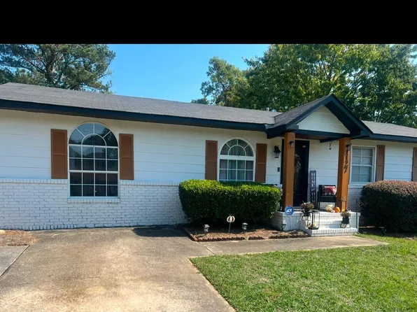 1127 Kawanda Ln, Birmingham, AL 35215