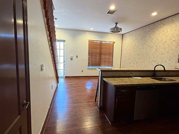 4th image of 632 SW 147th Ave #632
