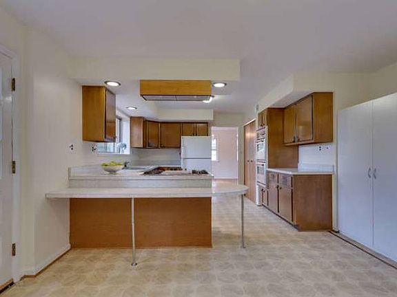 Kitchen & Breakfast Room