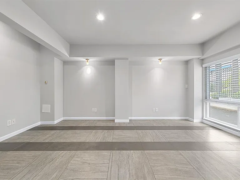 3110 Red River St #116 — Photo 2