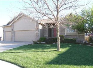 1731 E Pine Grove Ct, Derby, KS 67037