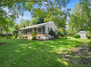 54 Grove St, Reading, MA 01867