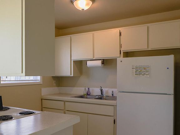 5th image of 2219 Simpson Ave APT B