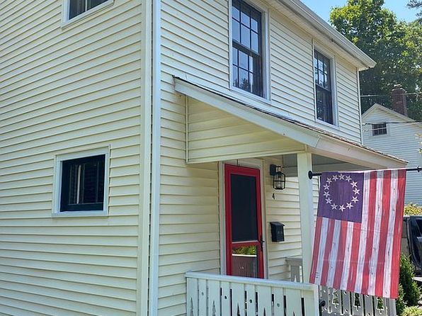 4 Stebbins Brook Ln